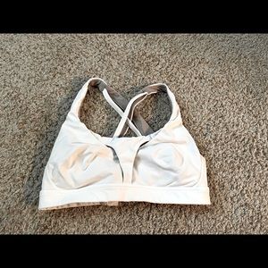Lululemon white sports bra size 6